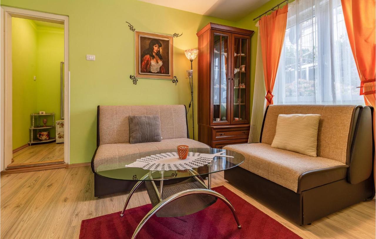 Nice Apartment In Premantura With Wifi المظهر الخارجي الصورة